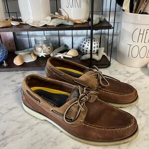 Sperry Tan and Brown Boat Shoes men’s size 11